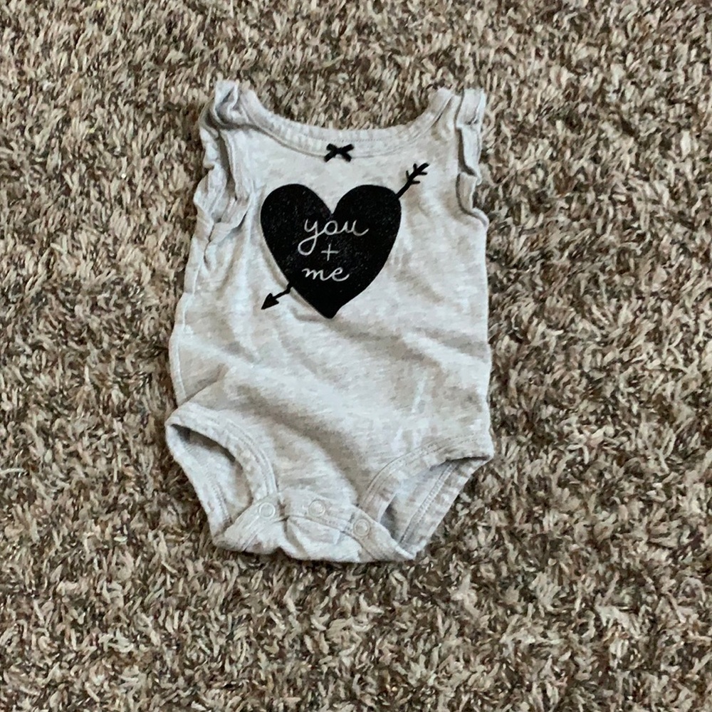 Carter’s baby grey onesie. You + Me. Size NB.